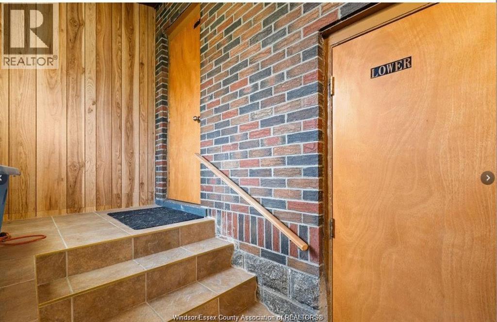 306 Foch, Windsor, Ontario  N8X 2V9 - Photo 2 - 26001952