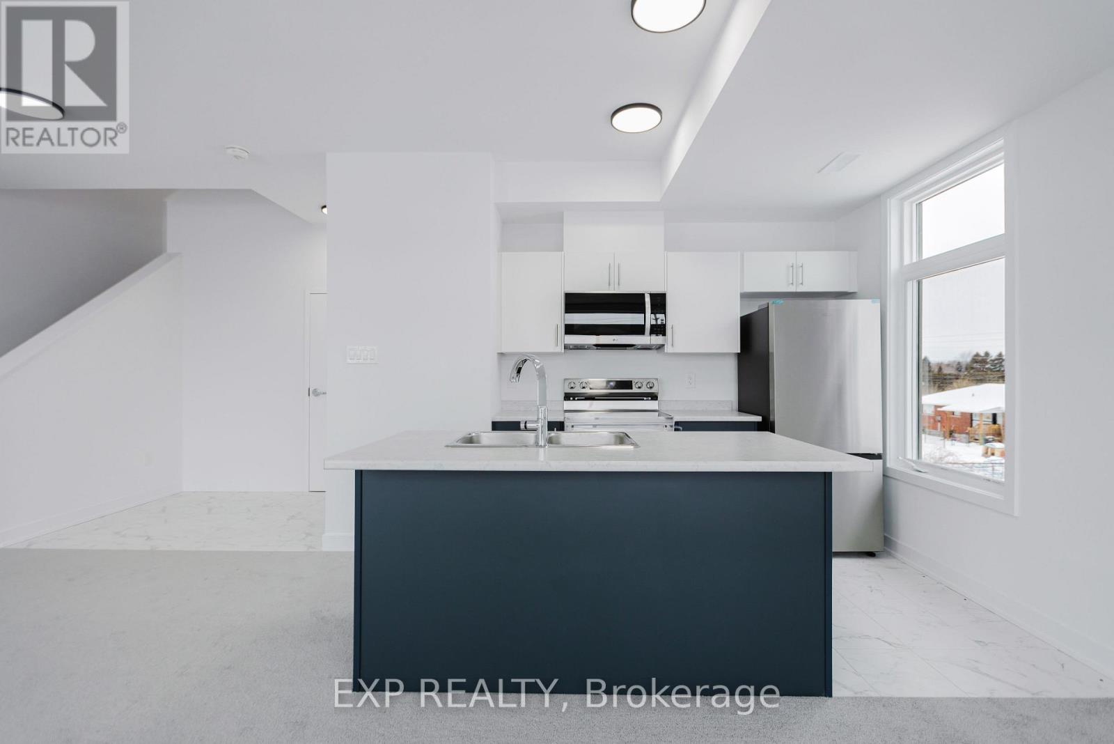 203 Silhouette Private, Ottawa, Ontario  K2J 7J8 - Photo 12 - X12647244