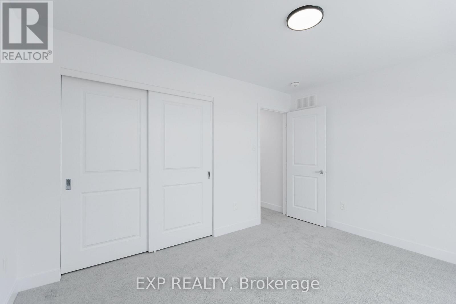 203 Silhouette Private, Ottawa, Ontario  K2J 7J8 - Photo 21 - X12647244