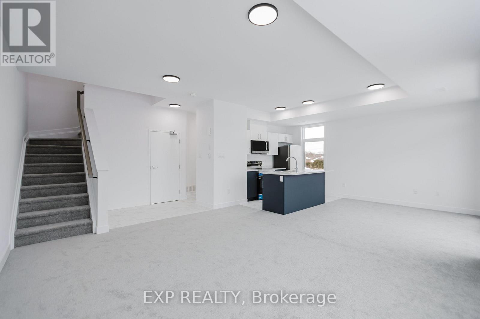 203 Silhouette Private, Ottawa, Ontario  K2J 7J8 - Photo 9 - X12647244