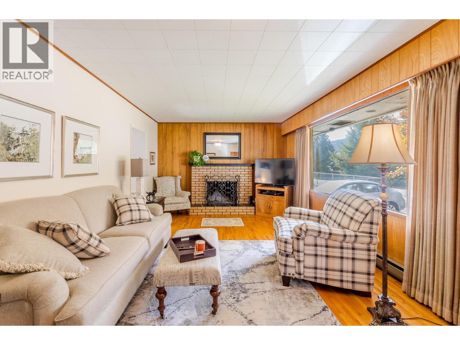 14001 Amm Avenue, Summerland, British Columbia  V0H 1Z0 - Photo 3 - 10373916