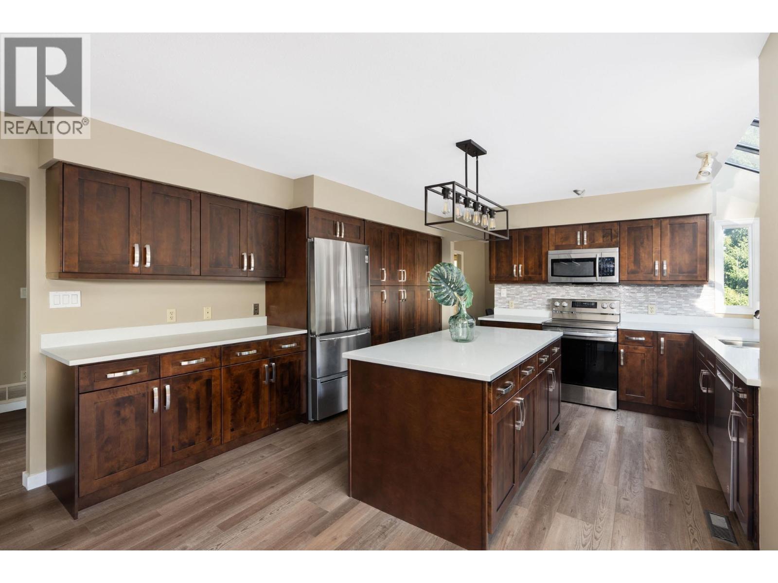 5162 Alderfeild Place, West Vancouver, British Columbia  V7W 2W7 - Photo 12 - R3080671