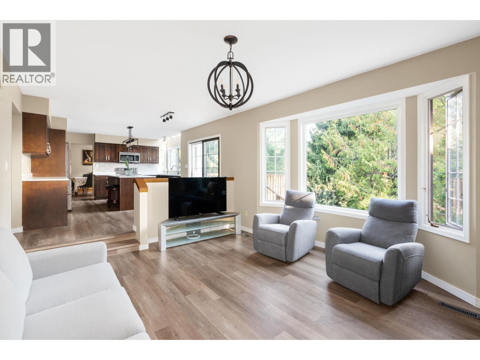 5162 Alderfeild Place, West Vancouver, British Columbia  V7W 2W7 - Photo 15 - R3080671