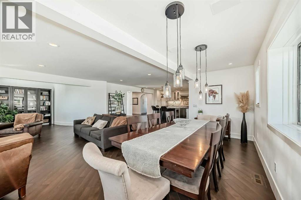 250020 Range Road 32, Rural Rocky View County, Alberta  T3Z 1H1 - Photo 2 - A2279609