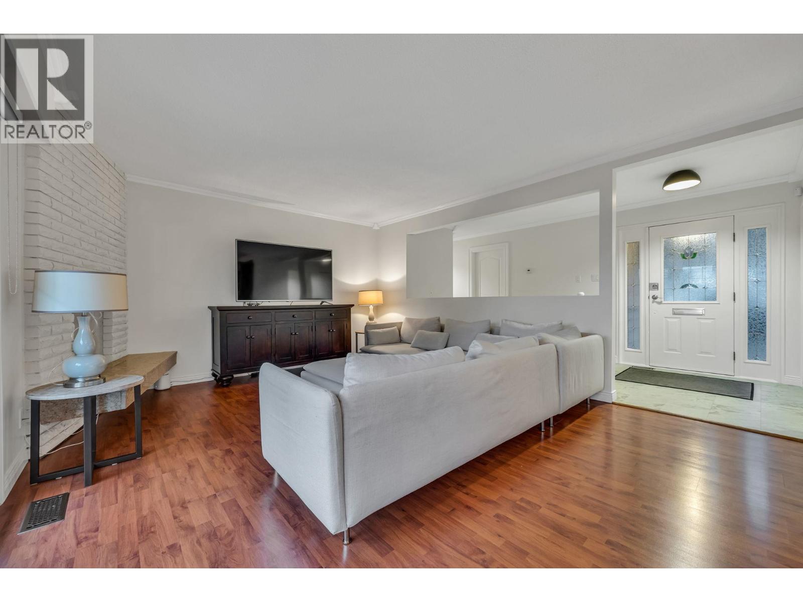 295 N Gamma Avenue, Burnaby, British Columbia  V5C 1Y2 - Photo 12 - R3083044