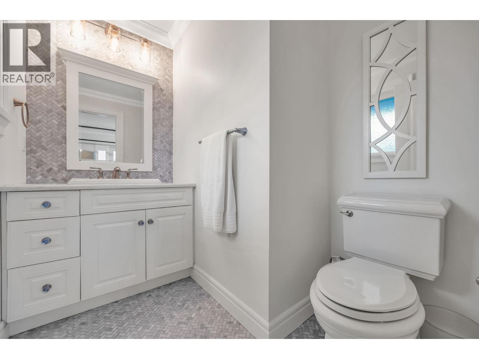 295 N Gamma Avenue, Burnaby, British Columbia  V5C 1Y2 - Photo 17 - R3083044