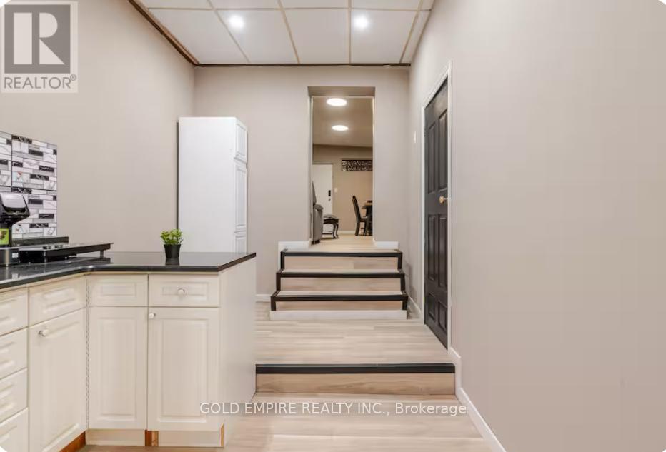 344 Richmond Street, London East, Ontario  N6A 3C3 - Photo 8 - X12730522