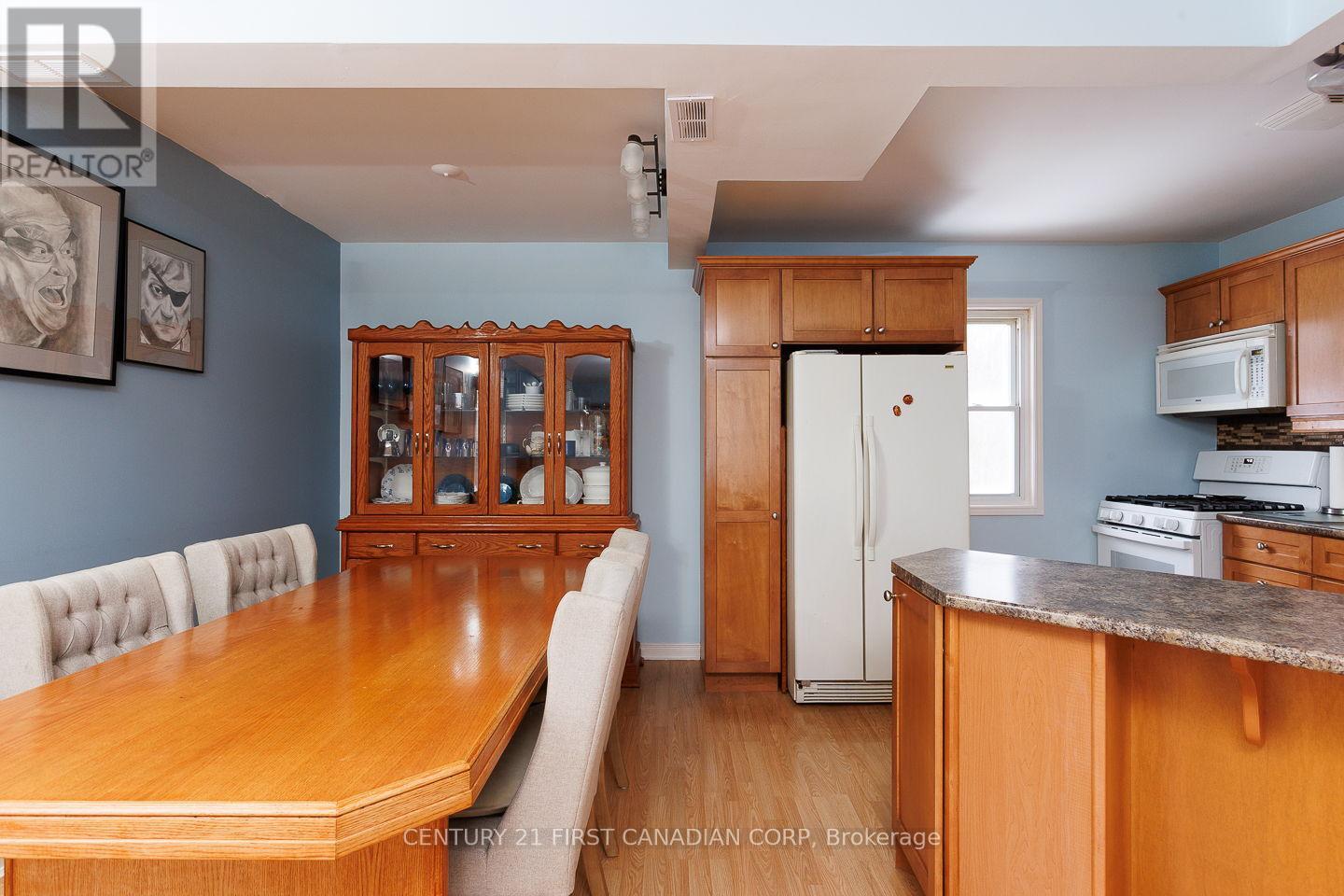 1227 Victoria Drive, London East, Ontario  N5Y 4E3 - Photo 18 - X12730526