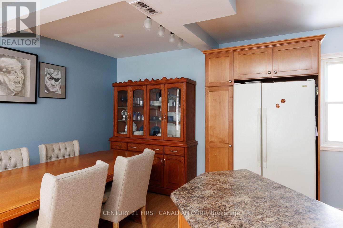 1227 Victoria Drive, London East, Ontario  N5Y 4E3 - Photo 19 - X12730526