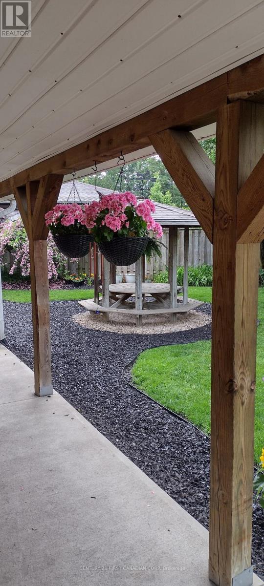 1227 Victoria Drive, London East, Ontario  N5Y 4E3 - Photo 44 - X12730526