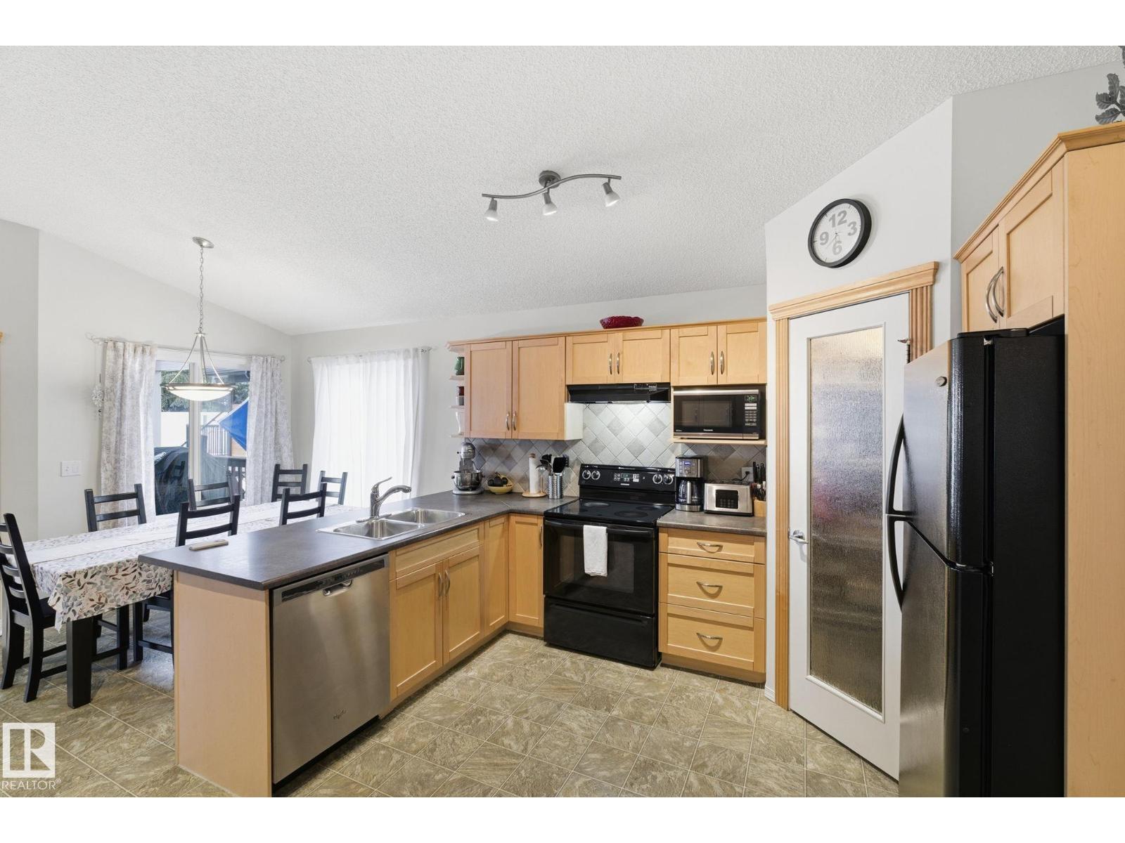 22 Lamplight Ba, Spruce Grove, Alberta  T7X 4N2 - Photo 5 - E4471095