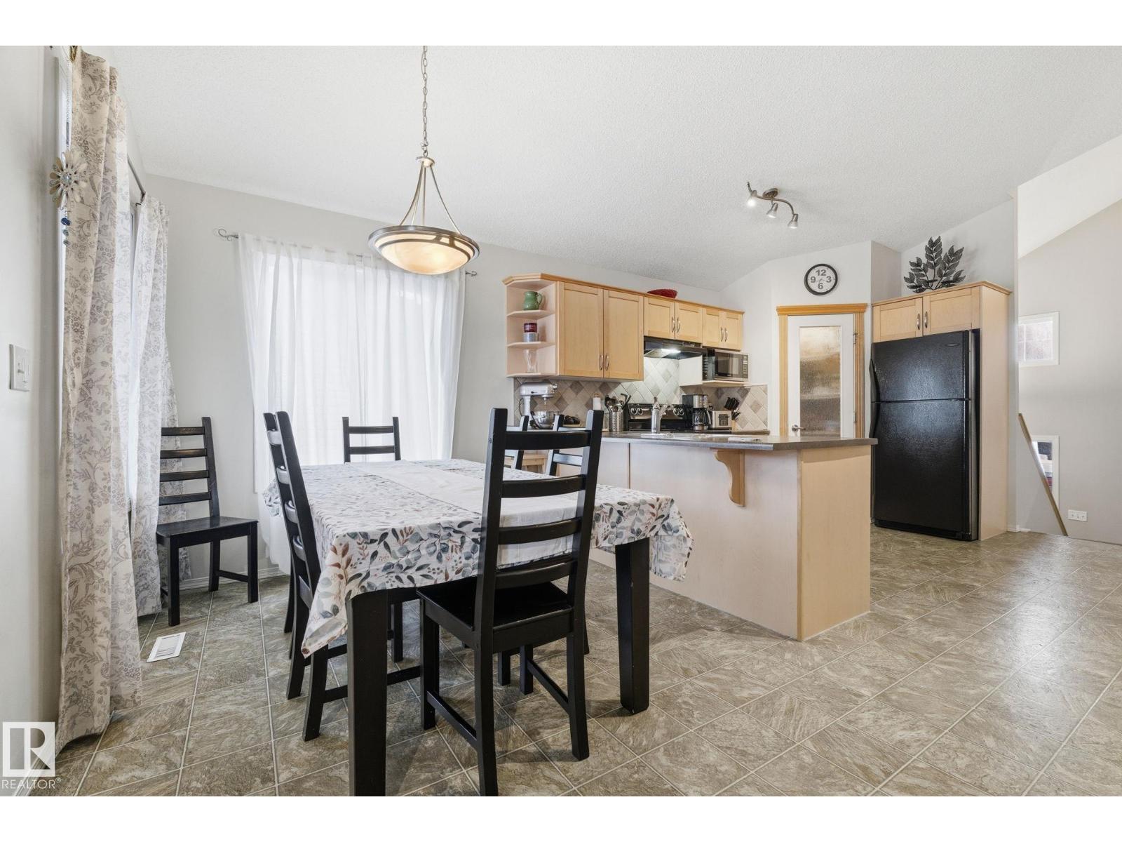 22 Lamplight Ba, Spruce Grove, Alberta  T7X 4N2 - Photo 8 - E4471095