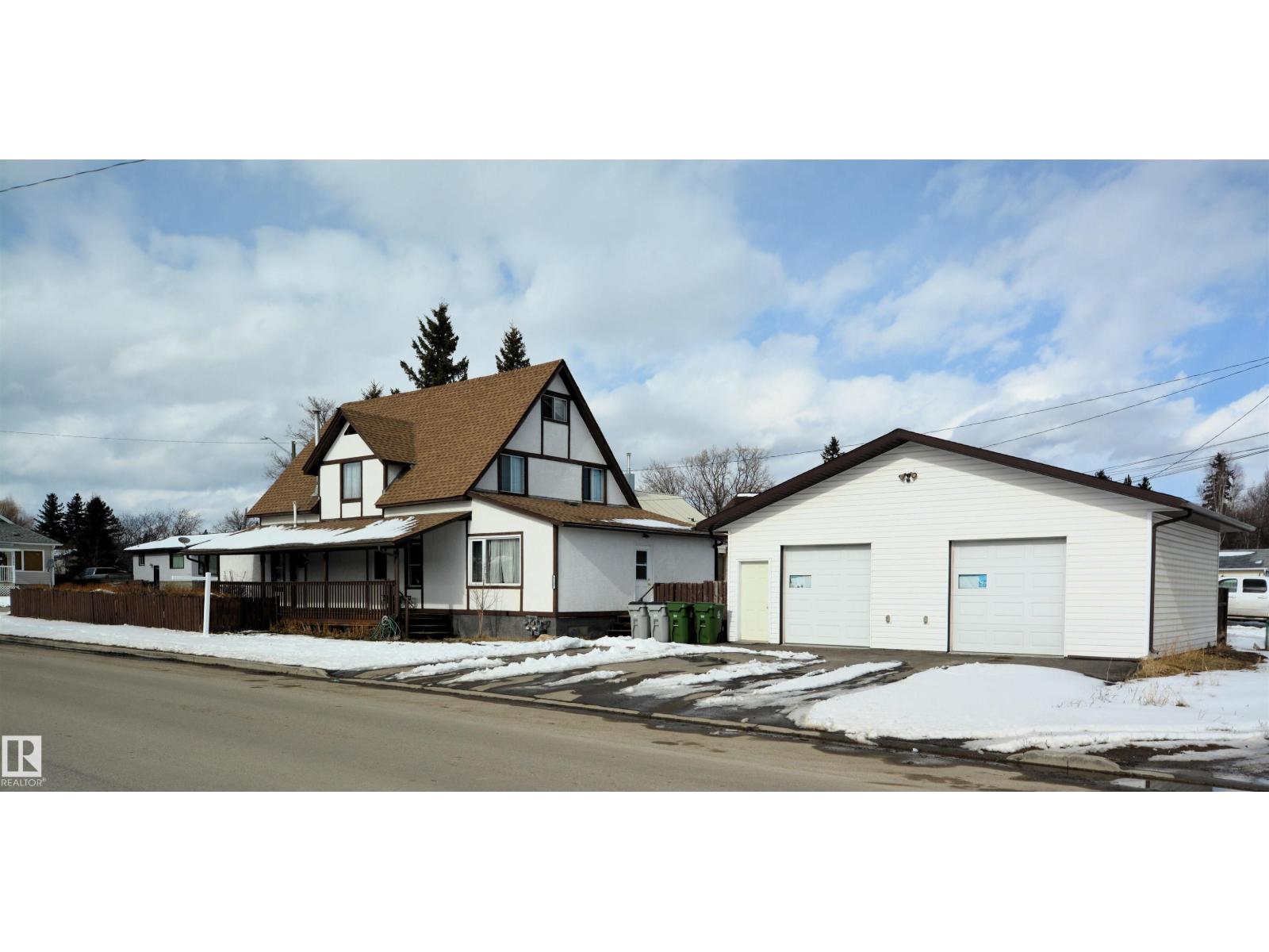 5137 6th Av, Edson, Alberta  T7E 1J9 - Photo 4 - E4471096