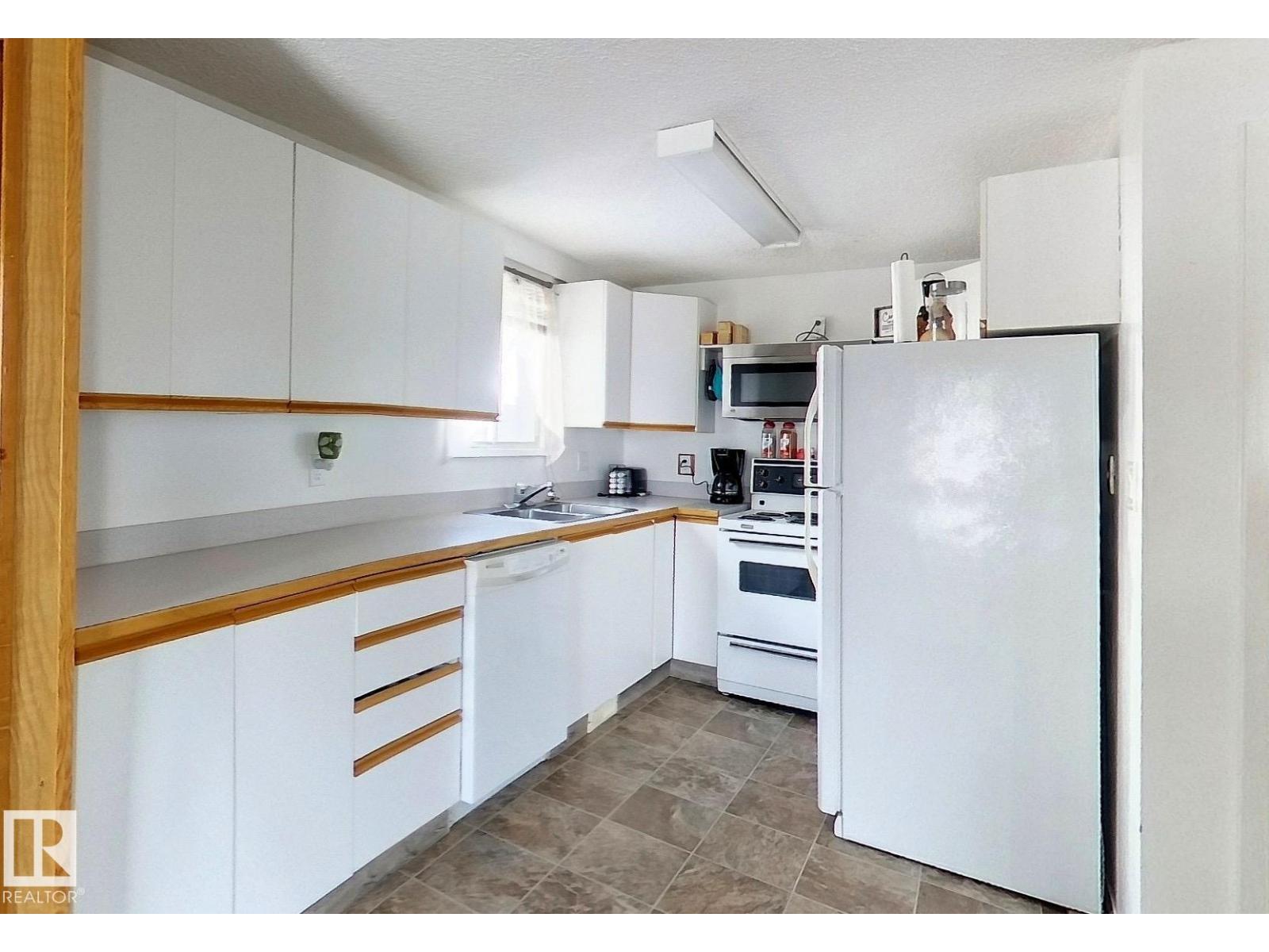 5137 6th Av, Edson, Alberta  T7E 1J9 - Photo 9 - E4471096