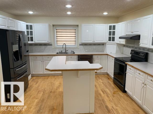 232 Kulawy Dr Nw, Edmonton, Alberta  T6L 7E5 - Photo 3 - E4471098