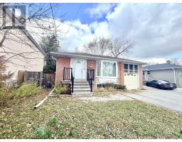 LOWER - 176 PATRICIA AVENUE, Toronto, Ontario