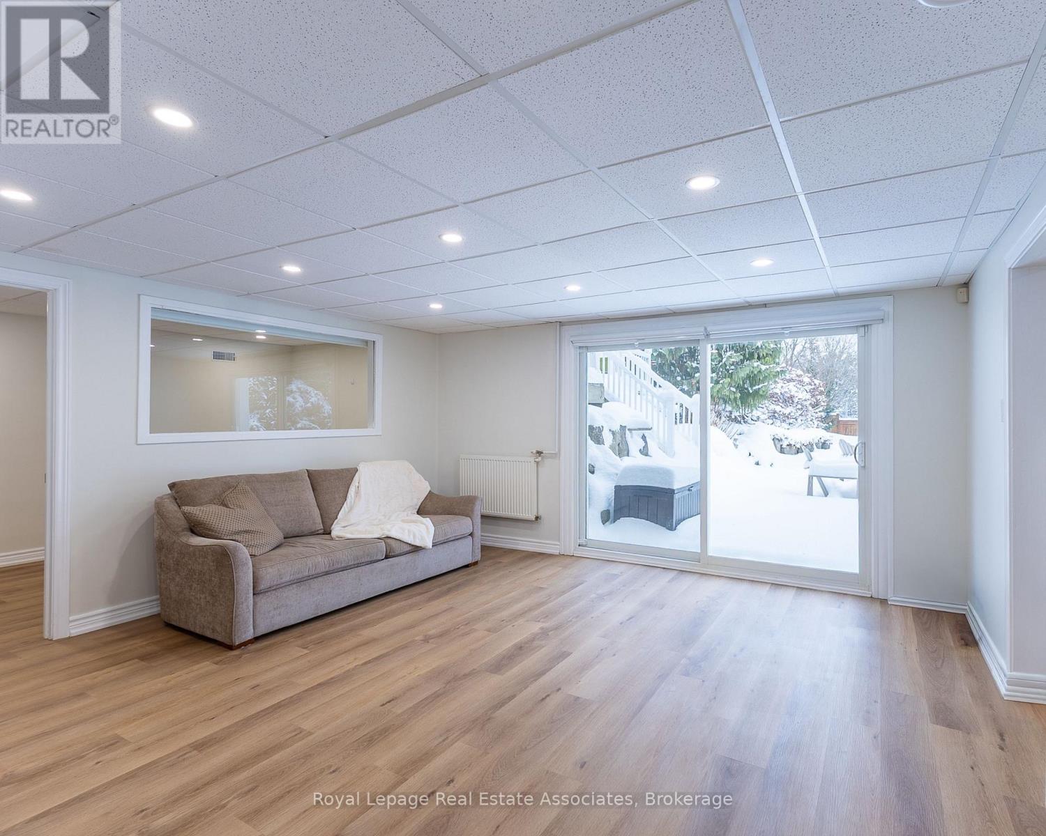 13931 Cromar Court, Halton Hills, Ontario  L7G 4S5 - Photo 28 - W12716184