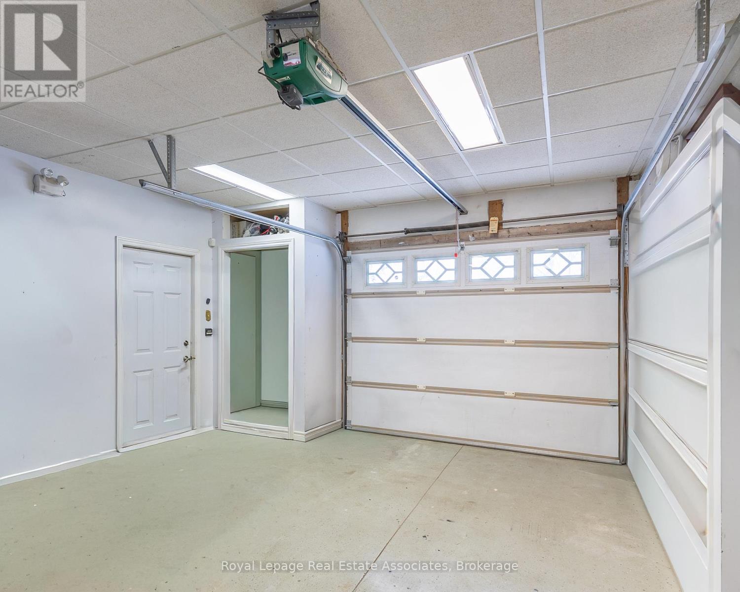 13931 Cromar Court, Halton Hills, Ontario  L7G 4S5 - Photo 38 - W12716184