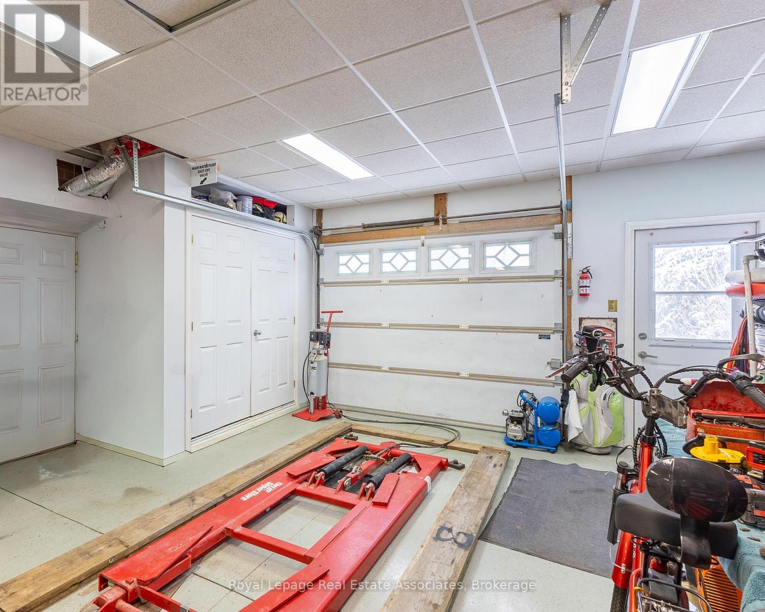 13931 Cromar Court, Halton Hills, Ontario  L7G 4S5 - Photo 39 - W12716184