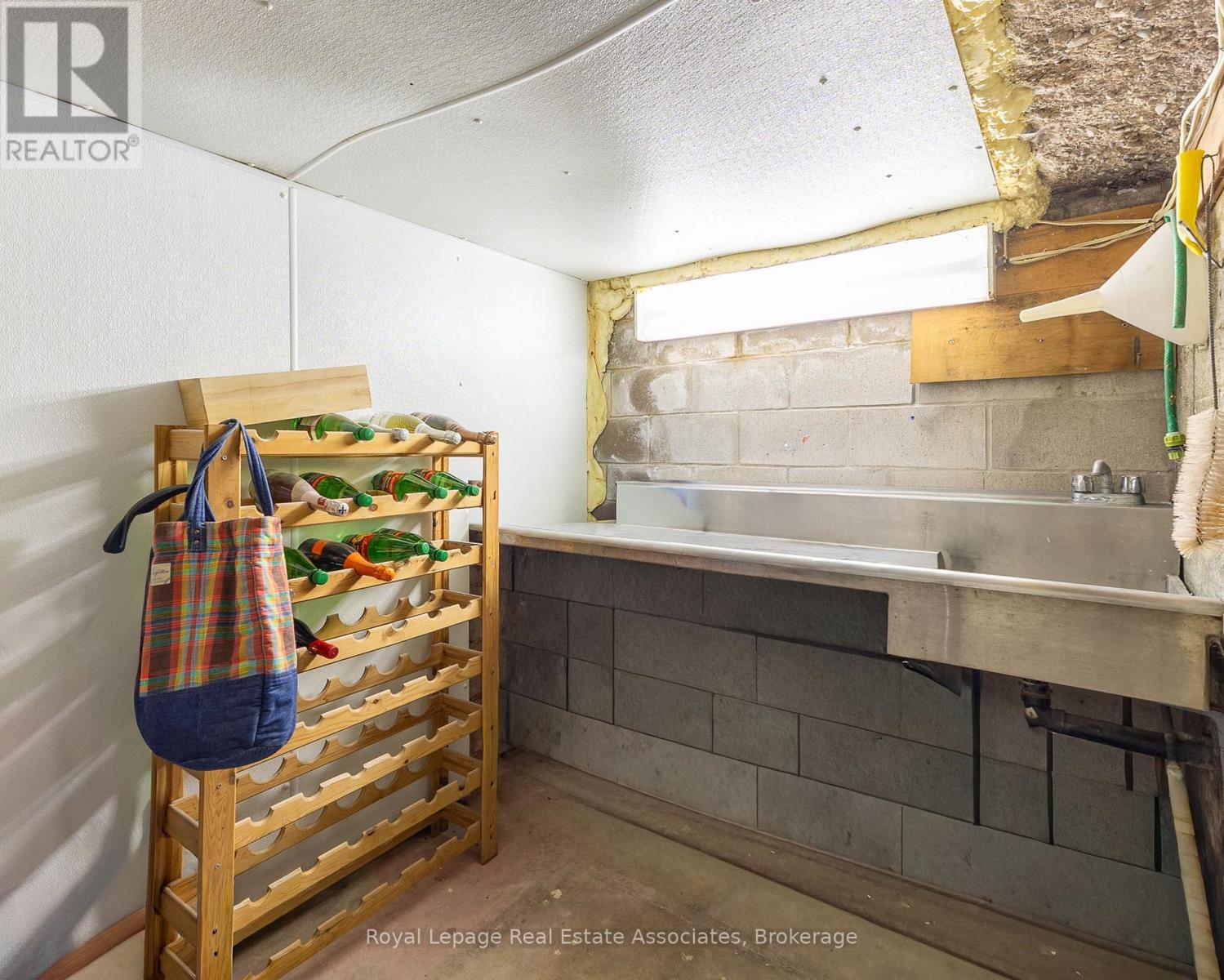 13931 Cromar Court, Halton Hills, Ontario  L7G 4S5 - Photo 35 - W12716184