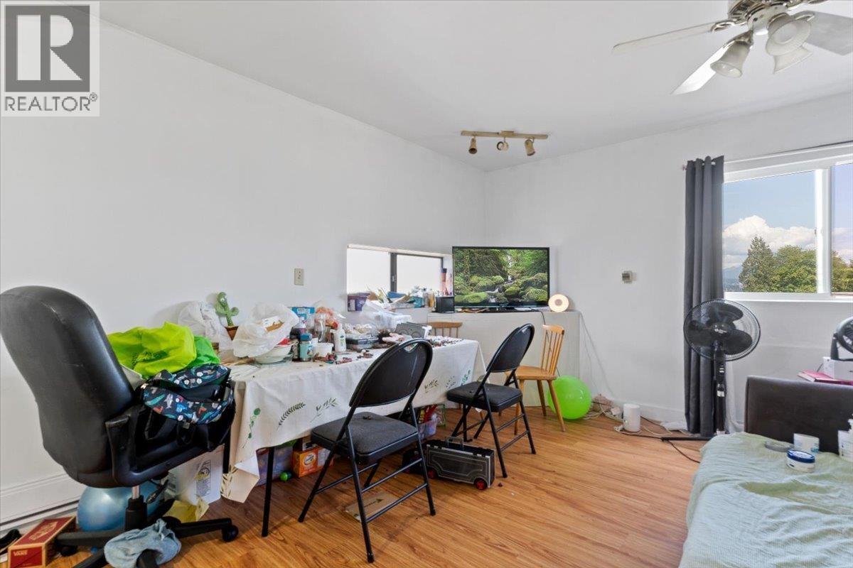 6630-6632 Canada Way, Burnaby, British Columbia  V5E 3P7 - Photo 10 - R3083089