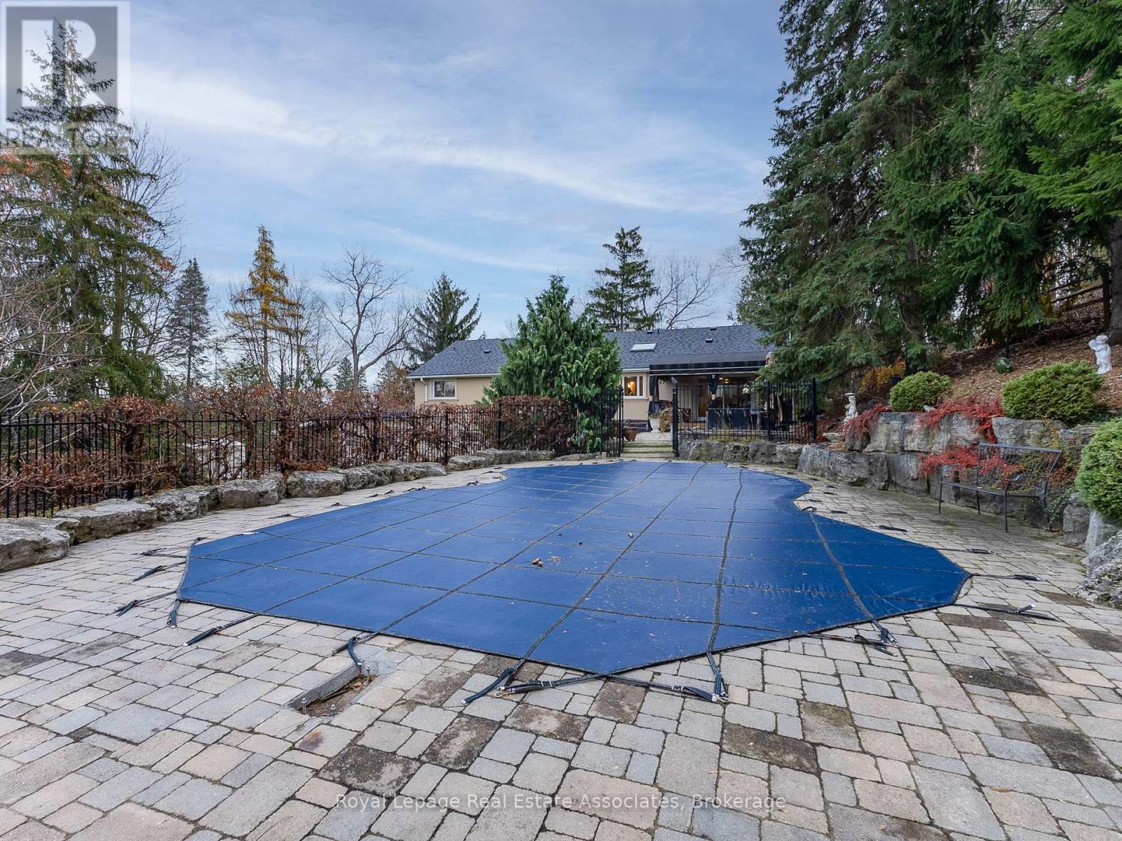 13931 Cromar Court, Halton Hills, Ontario  L7G 4S5 - Photo 41 - W12716184