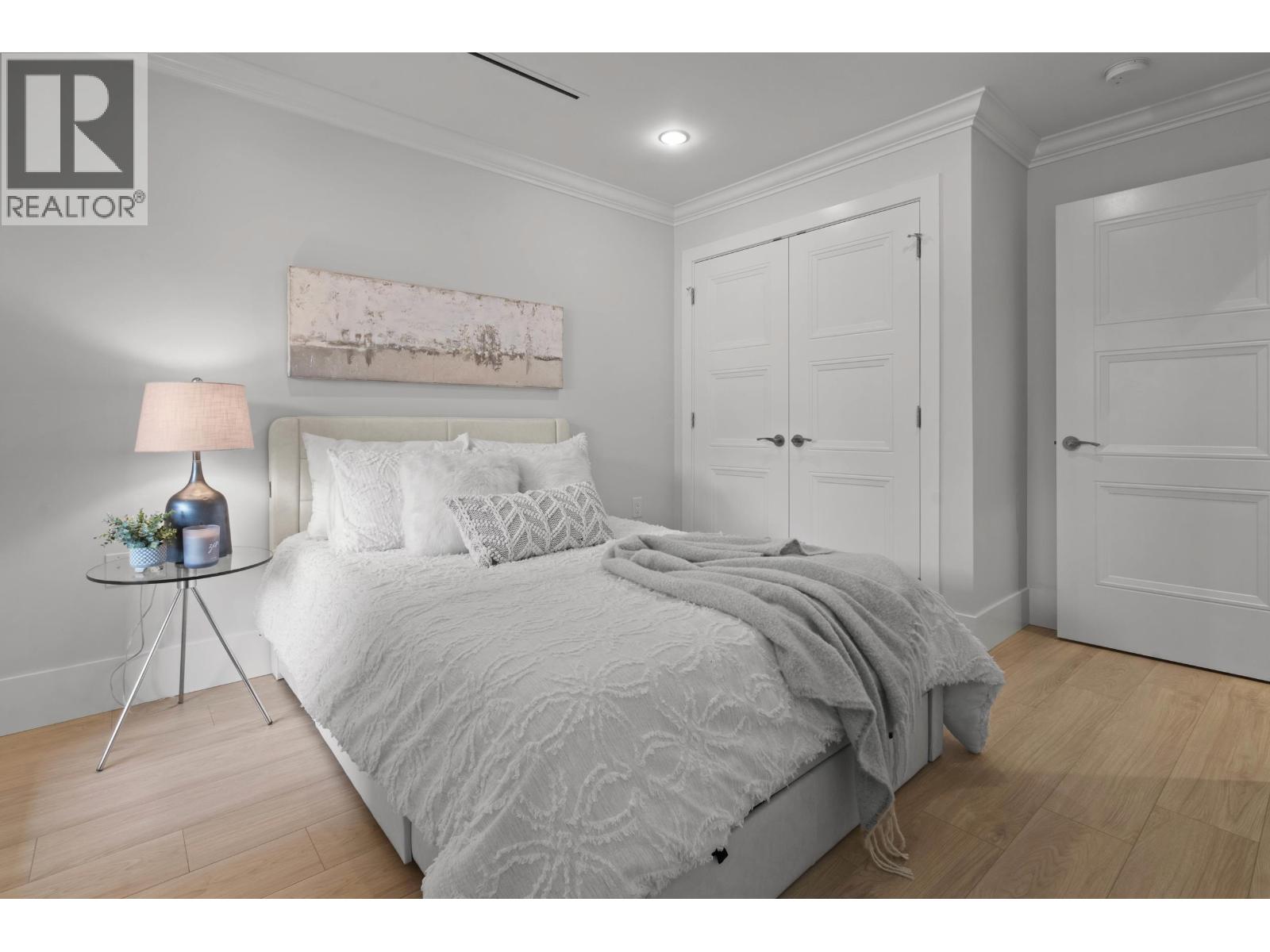 2377 W 7th Avenue, Vancouver, British Columbia  V6K 1Y4 - Photo 13 - R3083101