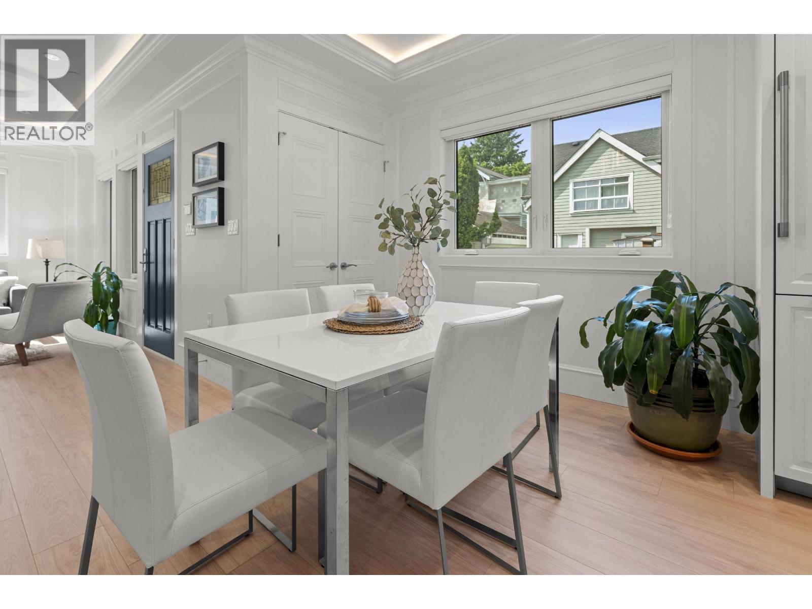 2377 W 7th Avenue, Vancouver, British Columbia  V6K 1Y4 - Photo 3 - R3083101