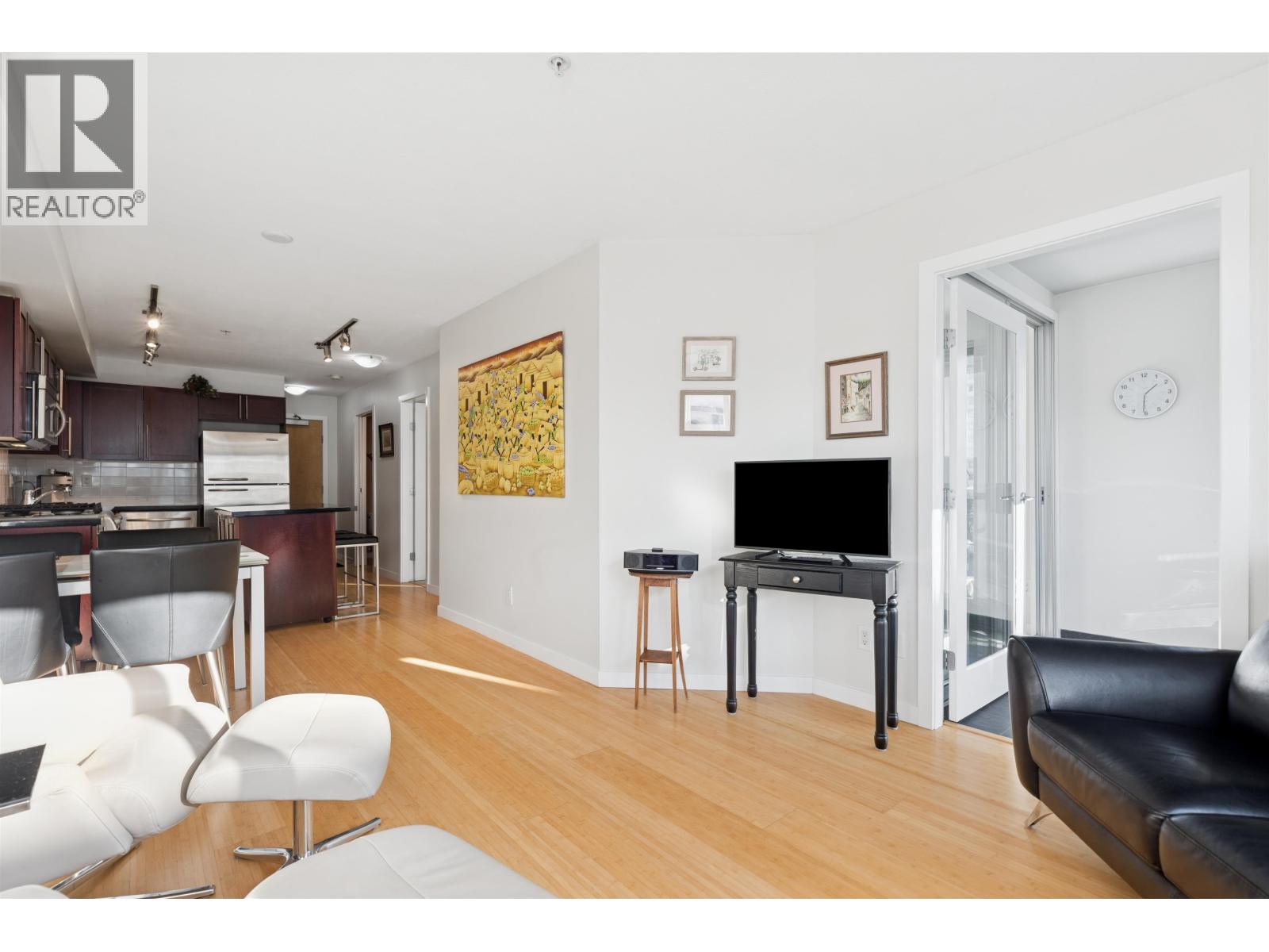 311 122 E 3rd Street, North Vancouver, British Columbia  V7L 1E6 - Photo 19 - R3083134