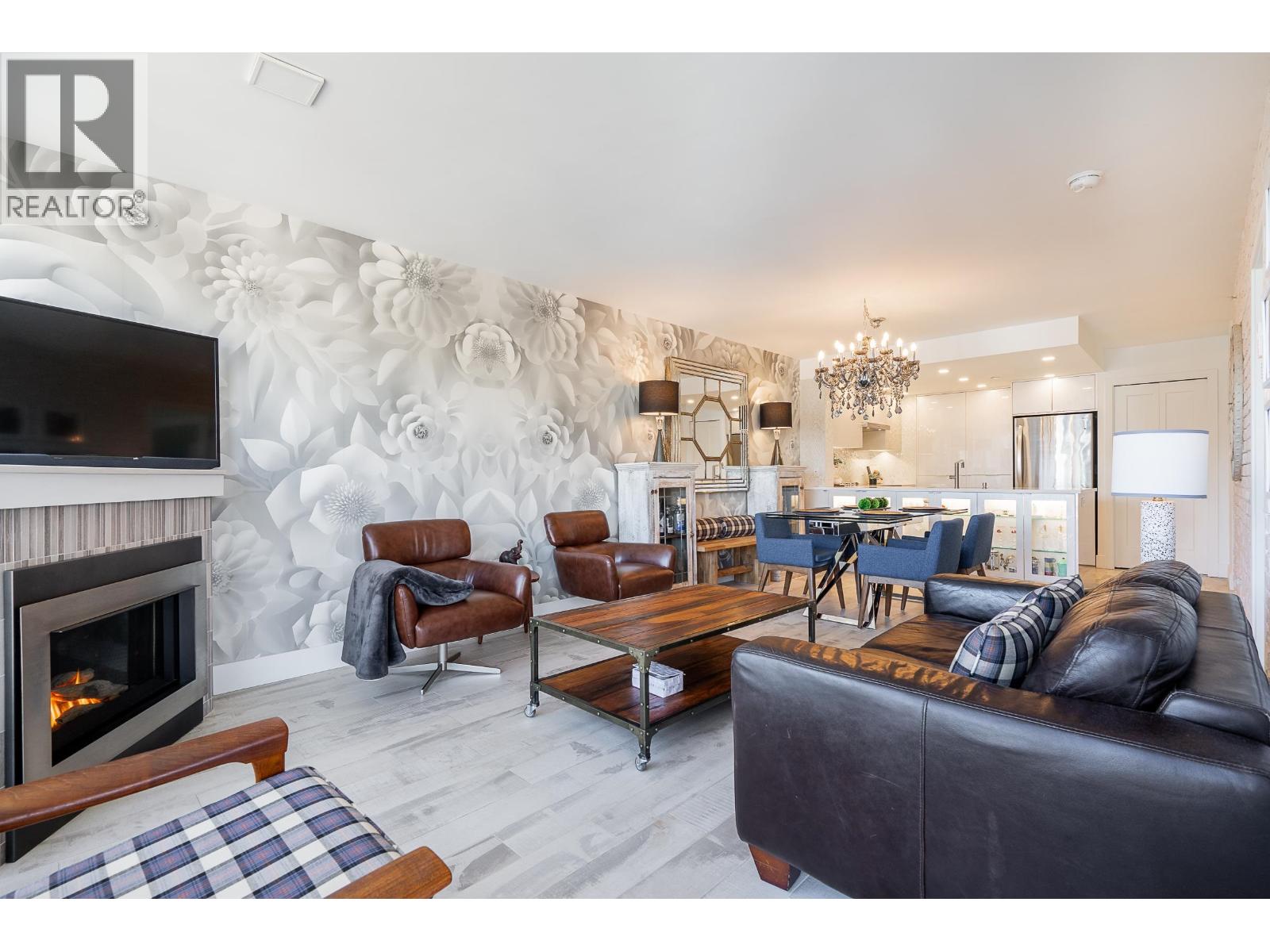 1806 235 Guildford Way, Port Moody, British Columbia  V3H 5L8 - Photo 5 - R3083150