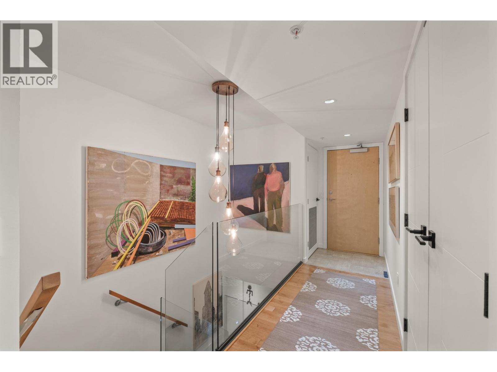 Ph8 683 W Victoria Park, North Vancouver, British Columbia  V7M 0A2 - Photo 31 - R3083159