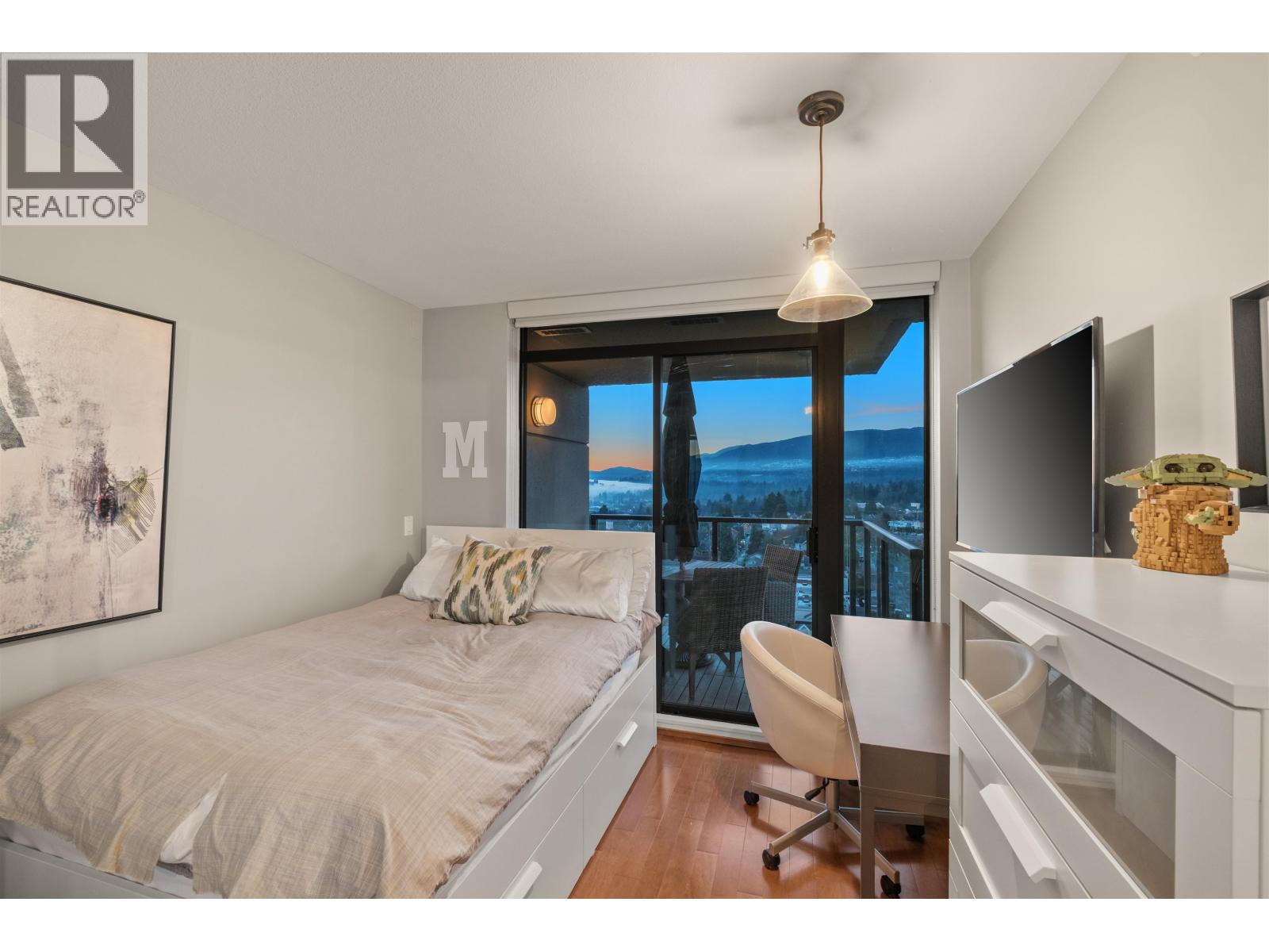 Ph8 683 W Victoria Park, North Vancouver, British Columbia  V7M 0A2 - Photo 32 - R3083159