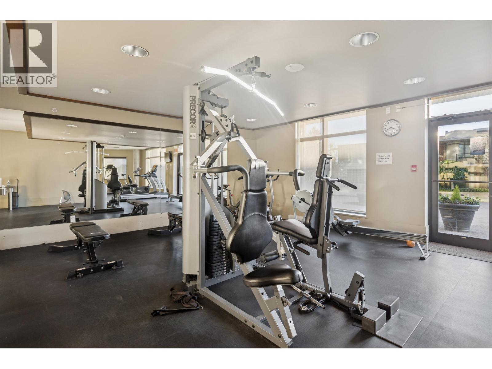 Ph8 683 W Victoria Park, North Vancouver, British Columbia  V7M 0A2 - Photo 39 - R3083159