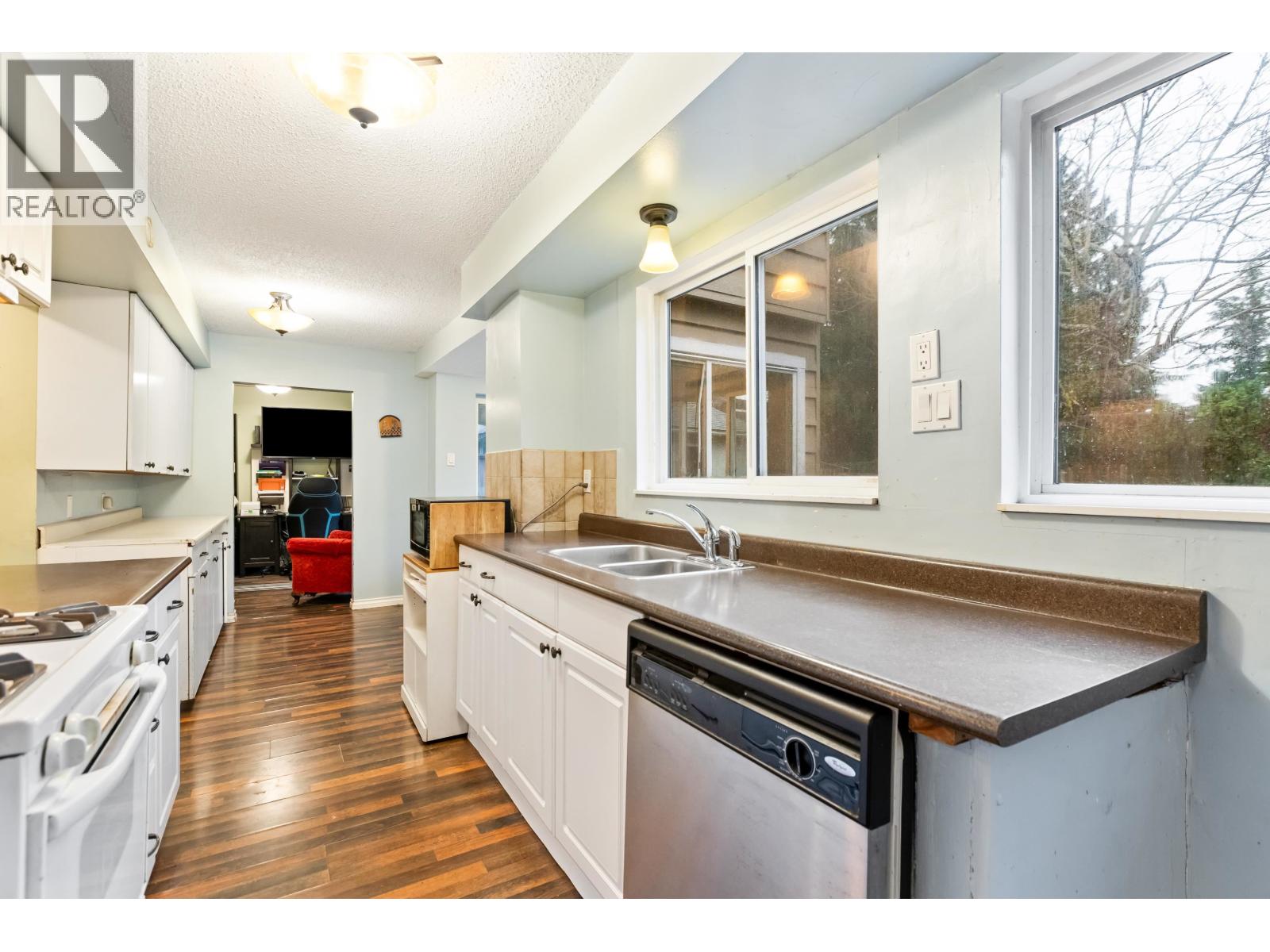 21127 Wicklund Avenue, Maple Ridge, British Columbia  V2X 3S1 - Photo 11 - R3083102