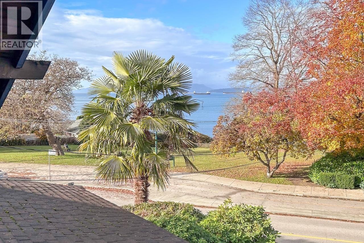 2730 Point Grey Road, Vancouver, British Columbia  V6K 1A6 - Photo 26 - R3083126