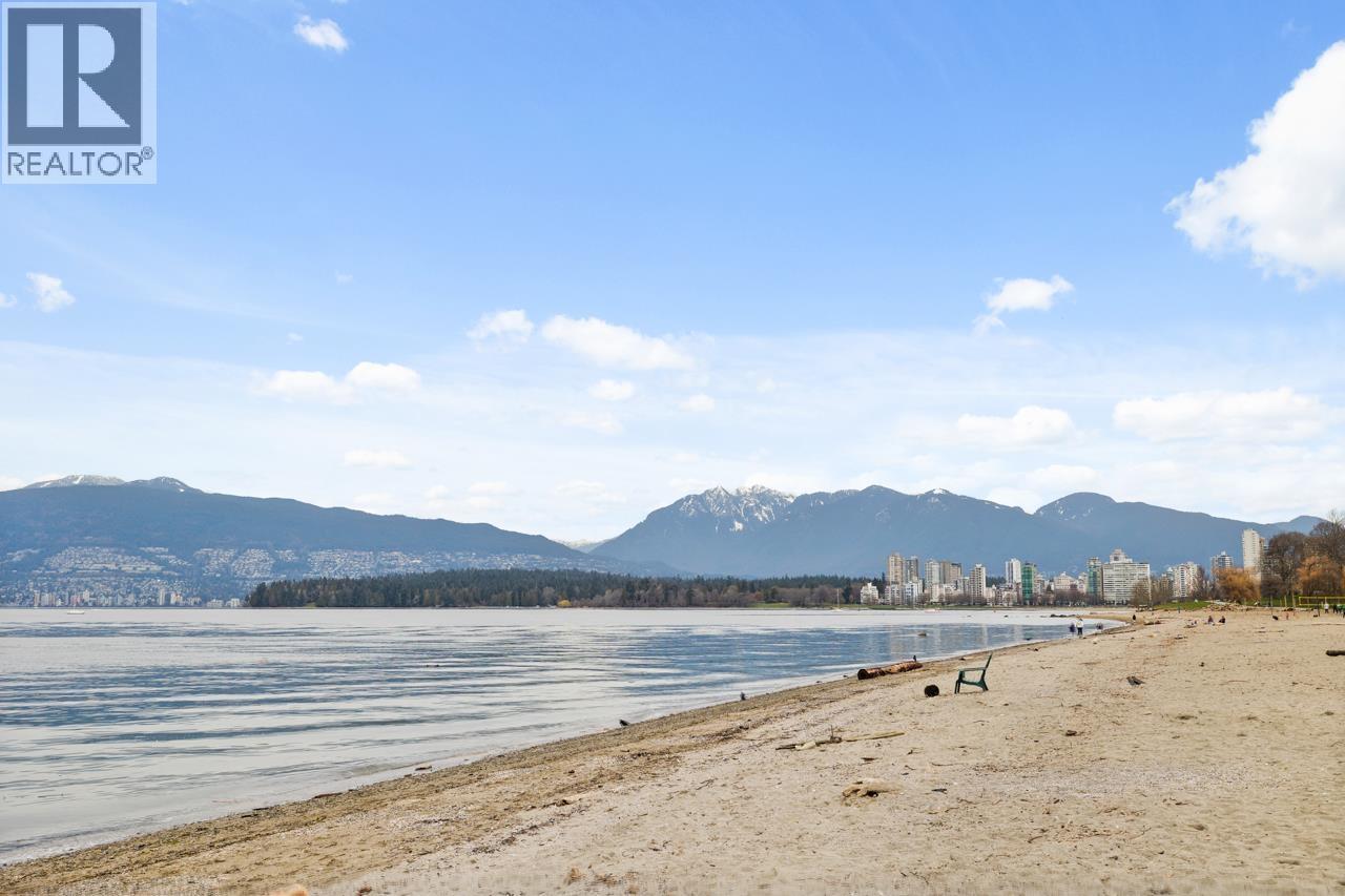 2730 Point Grey Road, Vancouver, British Columbia  V6K 1A6 - Photo 33 - R3083126