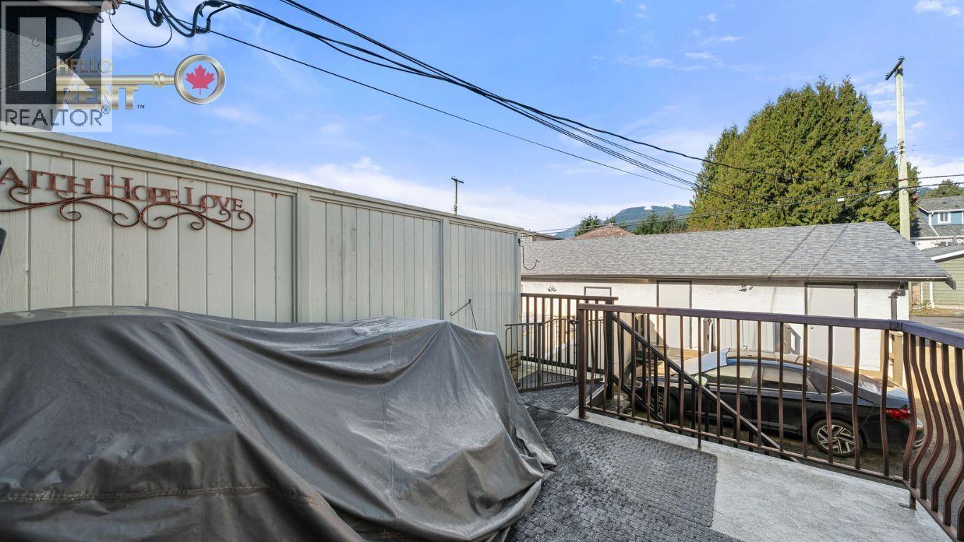 Upper 226 E 20th Street, North Vancouver, British Columbia  V7L 3A5 - Photo 12 - R3083091