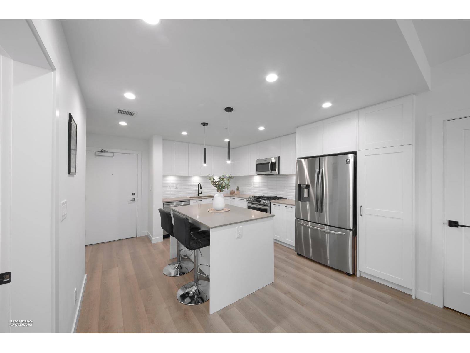 A206 20018 83a Avenue, Langley, British Columbia  V2Y 3P2 - Photo 2 - R3082995