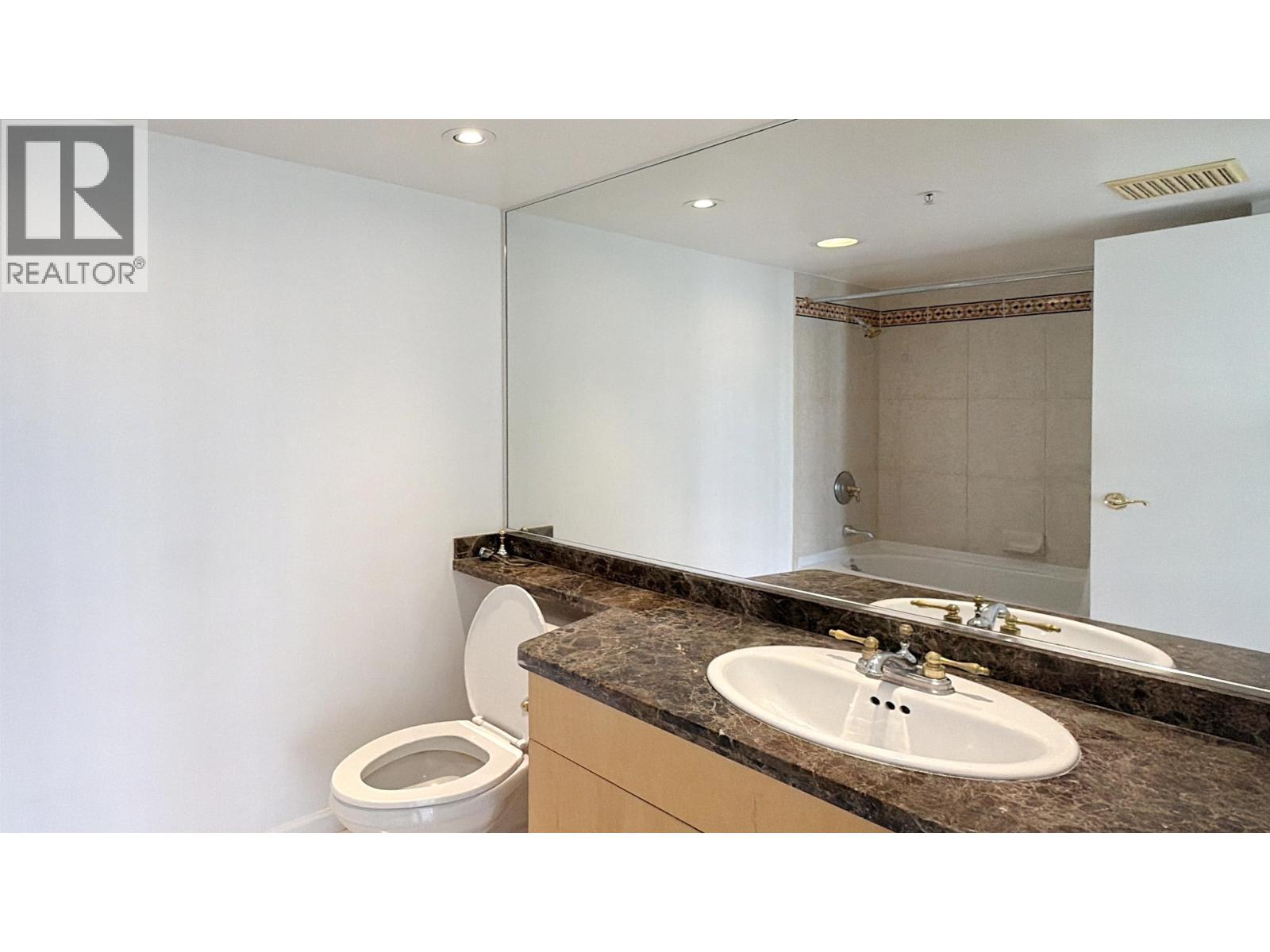 1705 1228 Marinaside Crescent, Vancouver, British Columbia  V6Z 2W4 - Photo 15 - R3083030