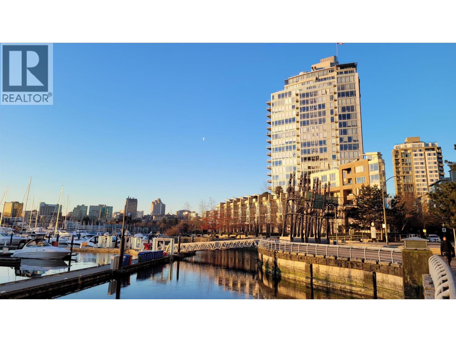 1705 1228 Marinaside Crescent, Vancouver, British Columbia  V6Z 2W4 - Photo 31 - R3083030