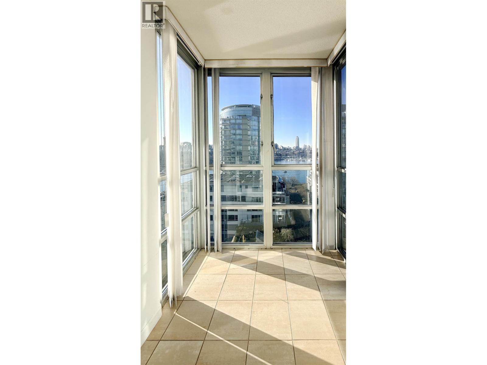 1705 1228 Marinaside Crescent, Vancouver, British Columbia  V6Z 2W4 - Photo 16 - R3083030