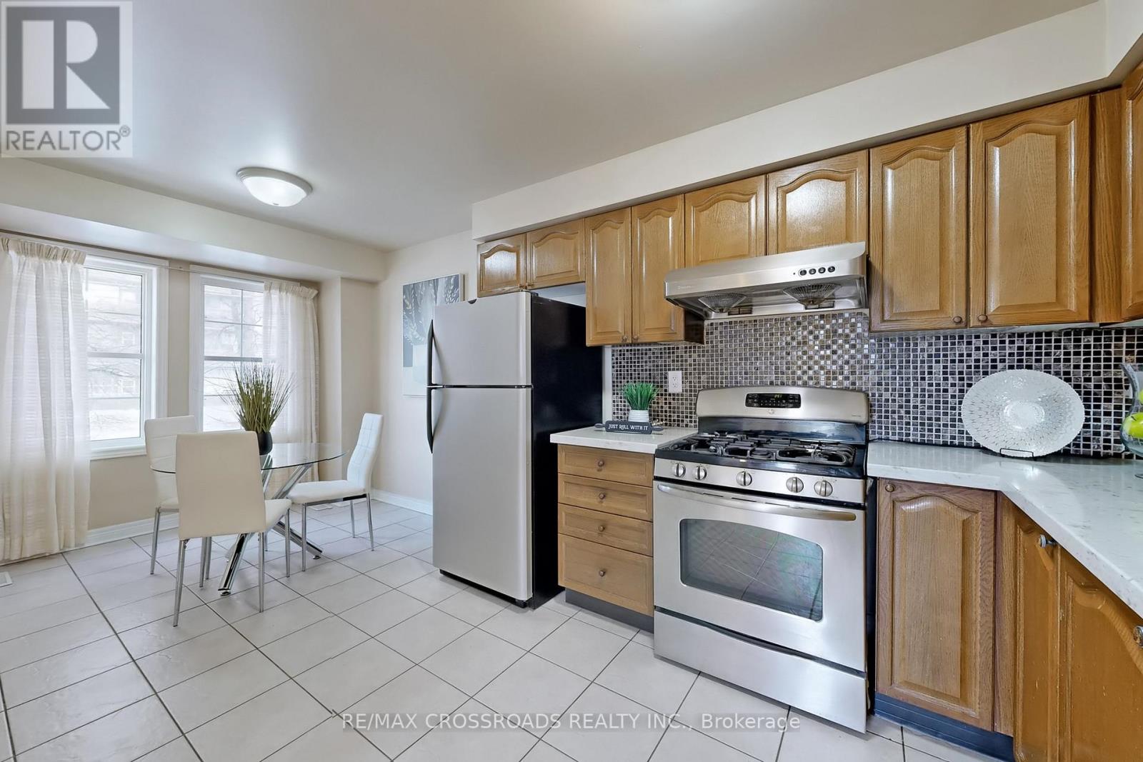 70 Brockley Drive, Toronto, Ontario  M1P 0A2 - Photo 14 - E12730478