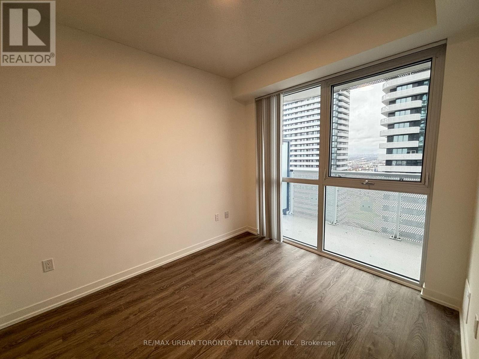 2615 - 8 Interchange Way, Vaughan, Ontario  L4K 5Z7 - Photo 5 - N12730502