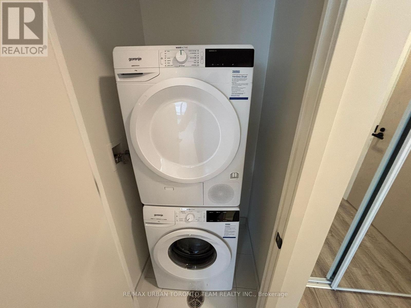 2615 - 8 Interchange Way, Vaughan, Ontario  L4K 5Z7 - Photo 8 - N12730502