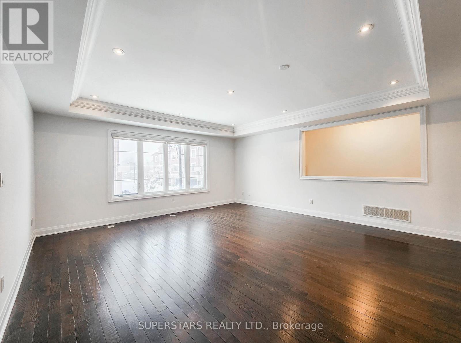 57 Divon Lane, Richmond Hill, Ontario L4B 0G4 - Photo 10 - N12730504