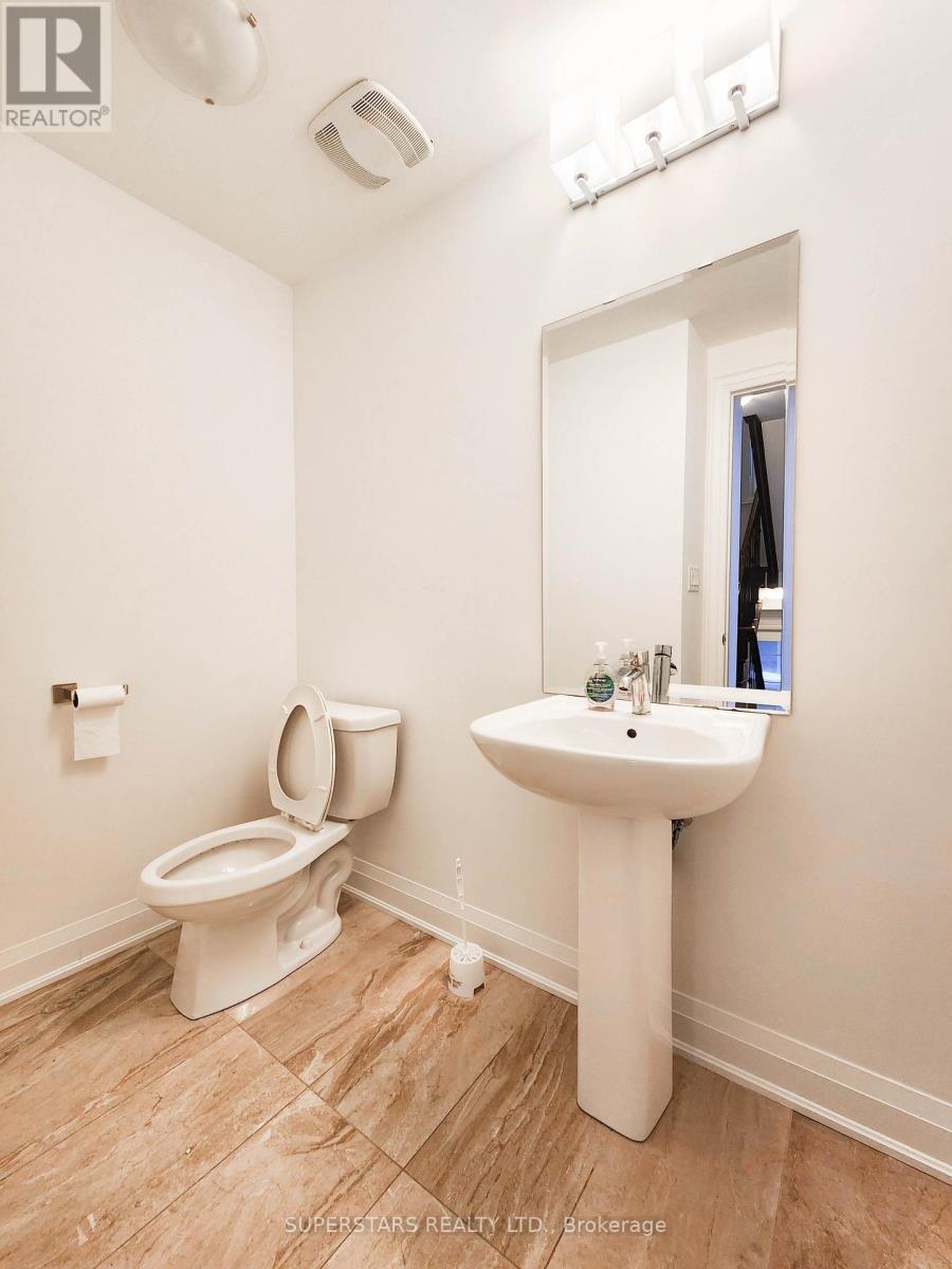 57 Divon Lane, Richmond Hill, Ontario L4B 0G4 - Photo 8 - N12730504