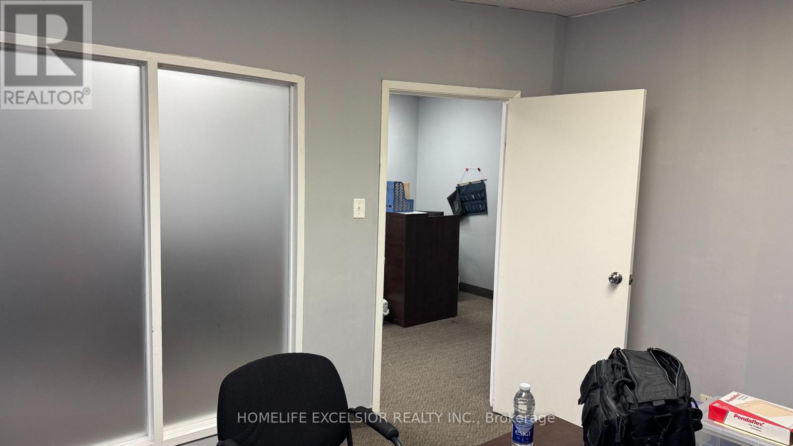 6 - 825 Denison Street, Markham, Ontario  L3R 5E4 - Photo 9 - N12730508