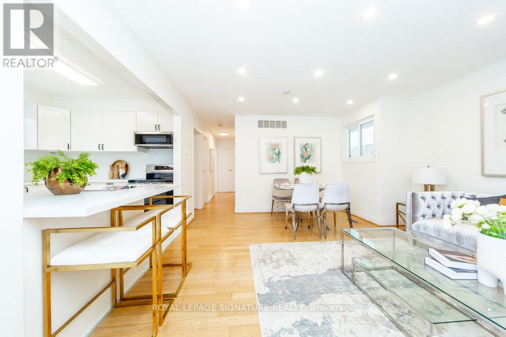 6172 Kindree Circle, Mississauga, Ontario  L5N 3C2 - Photo 8 - W12730162