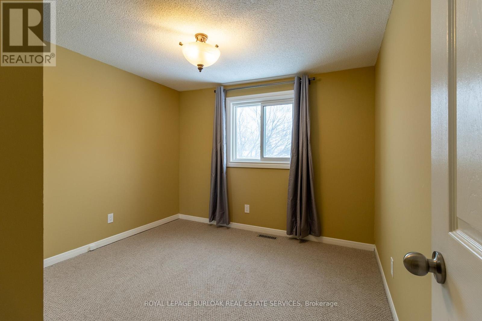 58 Romy Crescent, Thorold, Ontario  L2V 4T6 - Photo 12 - X12649282