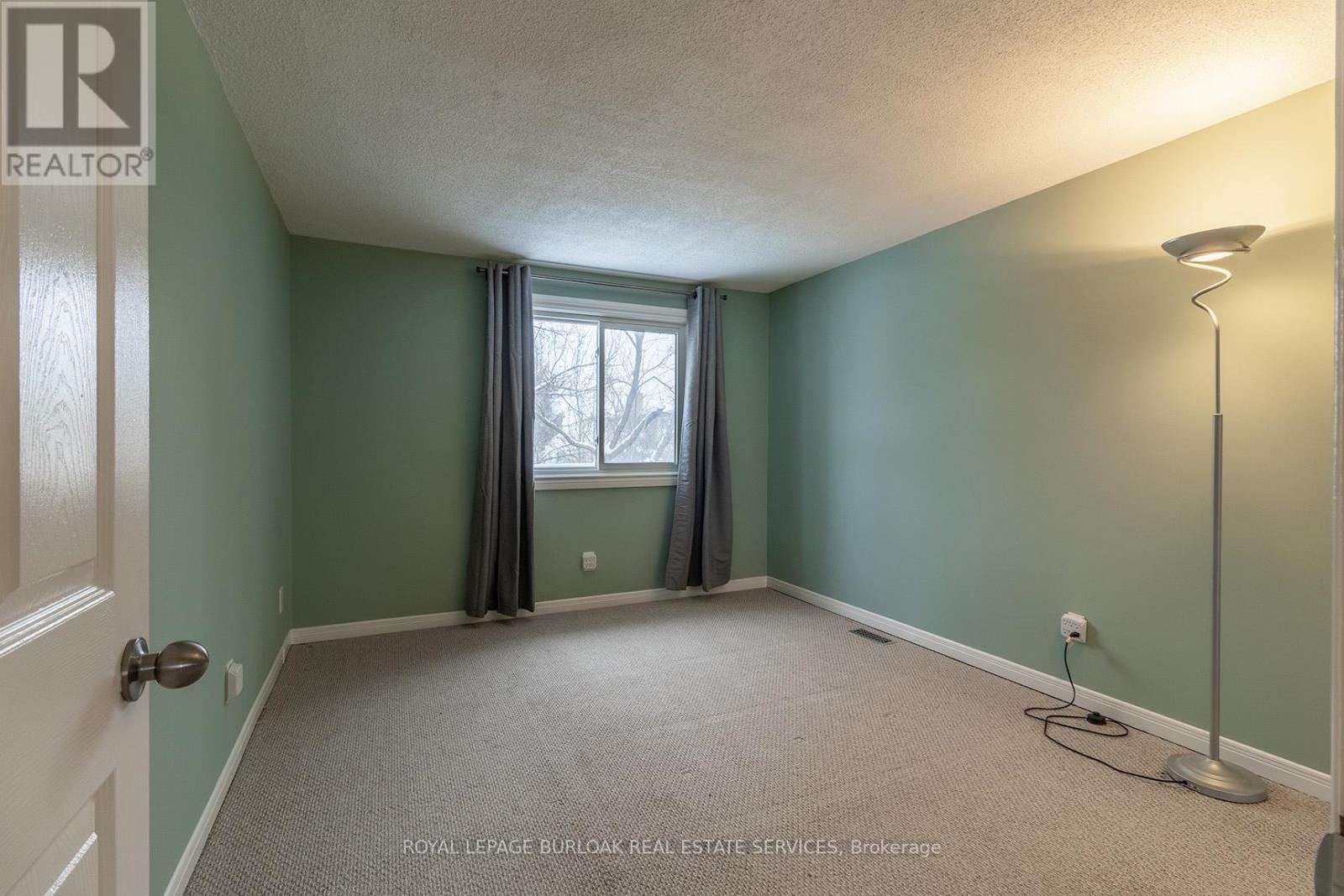 58 Romy Crescent, Thorold, Ontario  L2V 4T6 - Photo 10 - X12649282